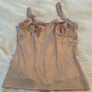 Ruby Ribbon v-neck Cami